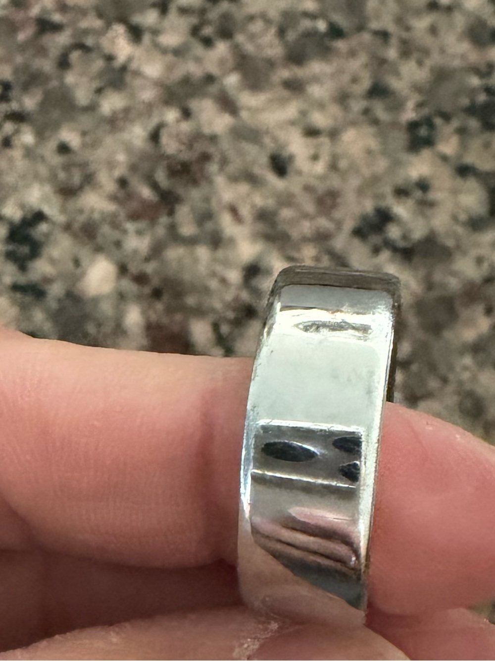 Oura ring 4 silver size 8 - Picture 4 of 7